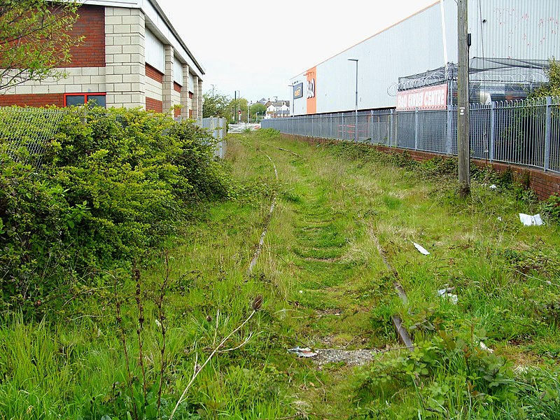 File:Disused railway, Weymouth - geograph.org.uk - 1848535.jpg