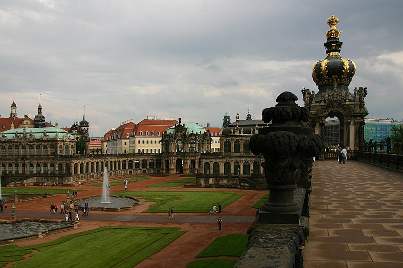 File:Dresden-1398-Zwinger von W-2008-gje.jpg