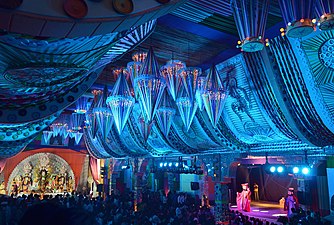 Célabrations du Durgā pūjā dans un pandal, Safdarjung Enclave, 2014