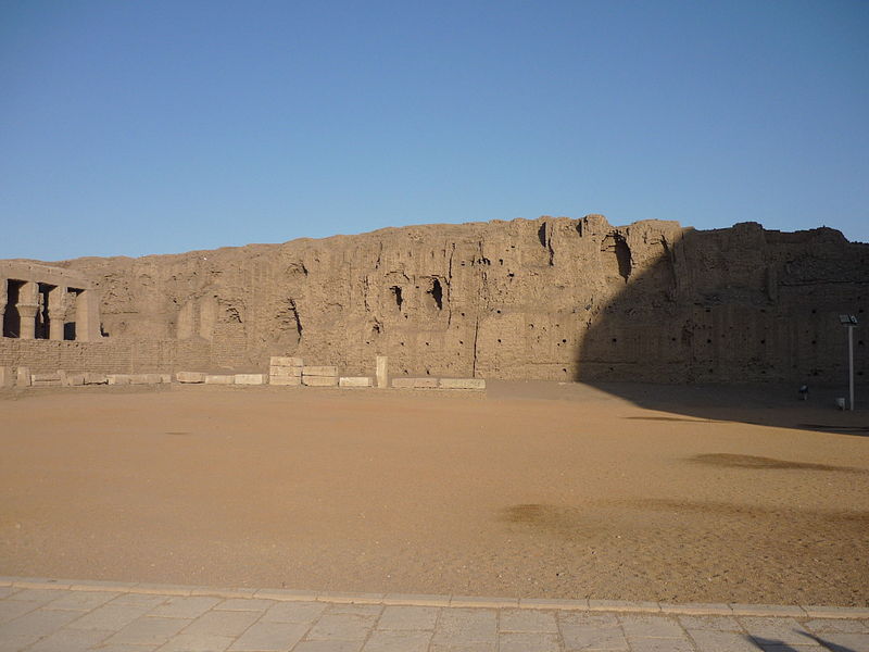 File:Edfu104.JPG