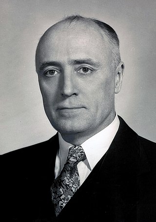 <span class="mw-page-title-main">Edward C. Harwood</span> American academic (1900–1980)