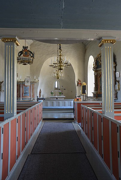 File:Egby kyrka Interiör 000001.jpg