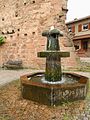 Elmstein - Brunnen vor dem Alten Turm, Appental.jpg