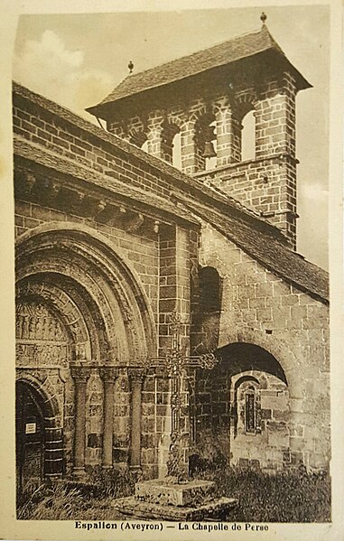 File:Espalion - église de Perse - Portail 7.jpg