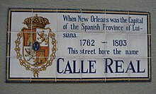 Actuales azulejos en la Royal Street (esquina con Iberville Street) de Nueva Orleans que evocan la inicial y secular presencia hispana.