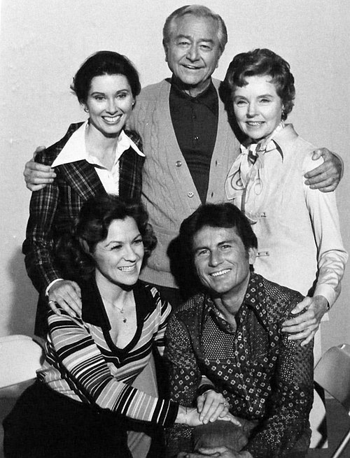 Cast photo from Father Knows Best Reunion. Standing, from left: Elinor Donahue, Robert Young and Jane Wyatt. Seated: Lauren Chapin and Billy Gray.