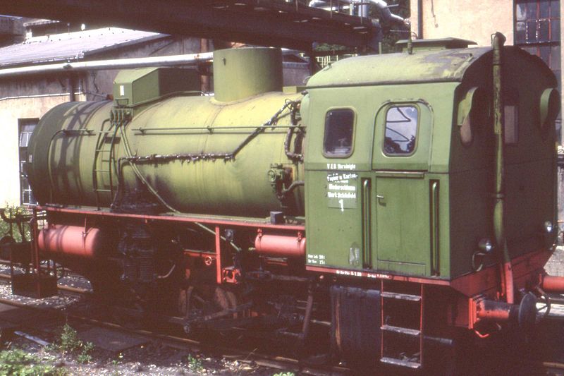 File:Feuerlose Dampfspeicherlokomotive, Fireless steam locomotive, Schönfeld. Sachsen July 1992 (3291448884).jpg