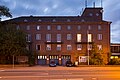 Deutsch: Feuerwache Nr. 3 am Altenbekener Damm Ecke Jordanstraße im Stadtteil Südstadt von Hannover. English: Fire house no. 3 of Hannover fire department located at Altenbekener Damm and Jordanstrasse in Suedstadt quarter of Hannover, Germany.