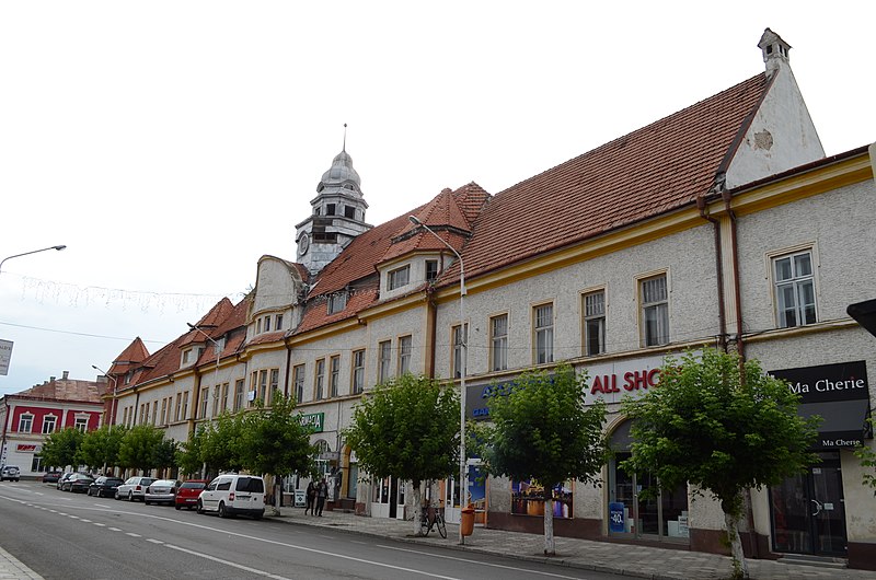 File:Fosta prefectură și hotel, Rădăuți (1).JPG