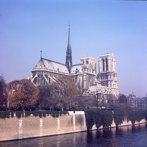 File:Françoise Foliot - Paris - Cathédrale Notre-Dame 03.jpg