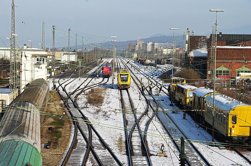 File:Freiburg Güterbahnhof 15.jpg