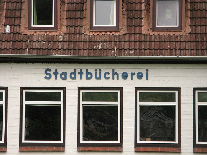 File:Friedrichstadt Stadtbücherei.jpg