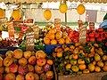 Frutas na feira de Curitiba.jpg