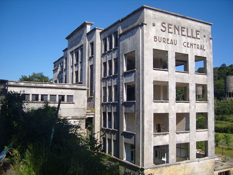 File:Grands bureaux.JPG