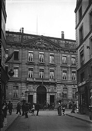 L'hôtel de Toulouse vu de la rue Coquillière en 1913.