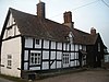 Setengah-kayu cottage di Bromley - geograph.org.inggris - 698687.jpg