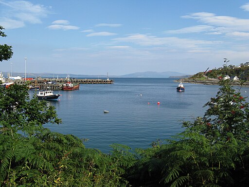 Harbour mouth at Mallaig - geograph.org.uk - 2070444