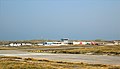 Vue de l'intérieur de l'île avec l'aéroport.