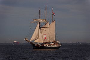 Hendrika Bartelds (Ship) 2011-by-RaBoe-02.jpg