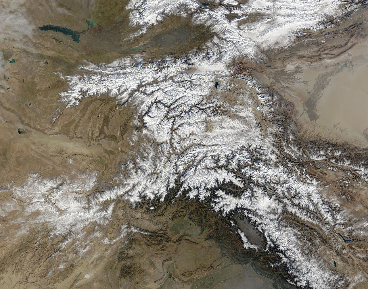 Hindu Kush satellite image.jpg