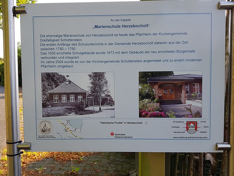 File:Historische Punkte in Herzebocholt - 2 - Marienschule Herzebocholt.jpg