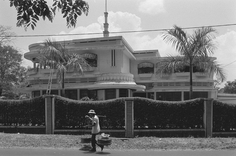 File:Huis jl. Cisangkuy - 20651457 - RCE.jpg