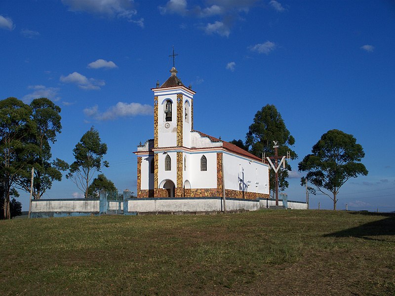 File:Igreja na comunidade do Morro Grande - panoramio.jpg