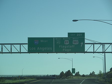 ไฟล์:Interstate_40_Arizona.jpg