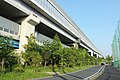 豊田市花園町通過区間は植樹帯の幅員が大幅に拡大された。