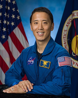 <span class="mw-page-title-main">Jonny Kim</span> American sailor, physician, and astronaut (born 1984)