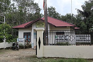 Kantor kepala desa Lumbang