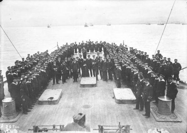 Kountouriotis and crew on the deck of Georgios Averof, 1912