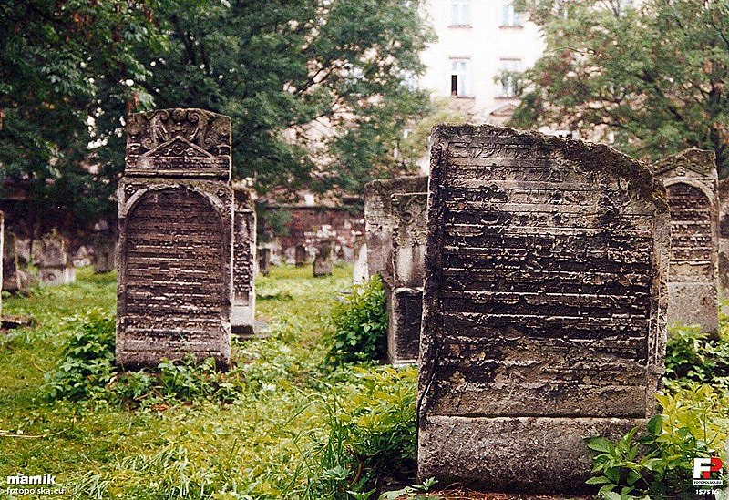 Cimetière Remuh dans le quartier de Kazimierz à Cracovie - Photo de Mamik.