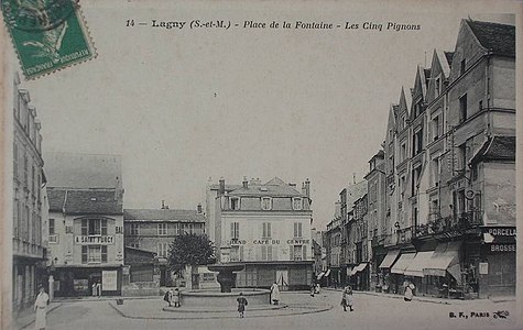L1804 - Lagny-sur-Marne - Place de la fontaine.jpg