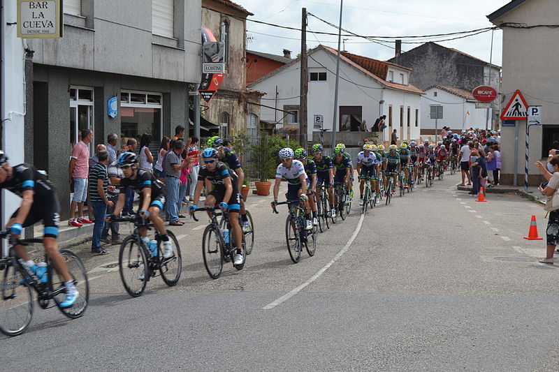 File:La Vuelta a España 2014 - O Rosal (134).JPG