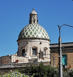 File:Lecce chiesa del Carmine - cupola.jpg