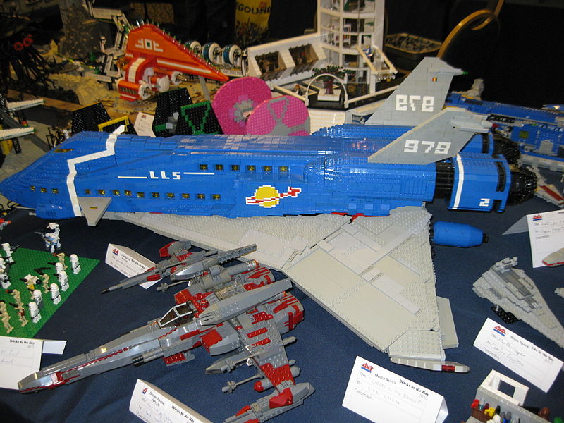 File:Lego Neo Classic Space - Legoland Spacelines 979 (LLS 979) - Bricks by the Bay 2010 - Santa Clara, California.jpg