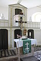 Altar und Kruzifix