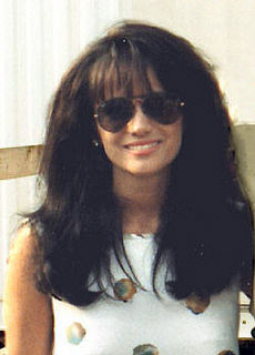 <span class="mw-page-title-main">Louise Mandrell</span> American country music singer (born 1954)