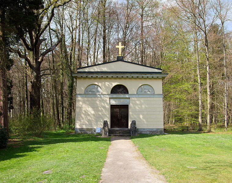 File:Louisen-Mausoleum im Schlosspark in Ludwigslust IMG 1931.jpg