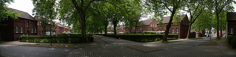 File:Luenen Siedlung Ziethenstrasse pano IMGP9136 wp.jpg