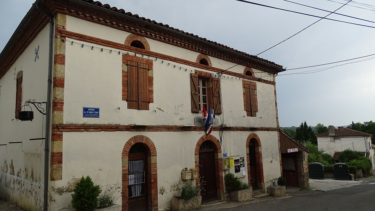 Mairie de Sainte-Suzanne (Ariège).JPG