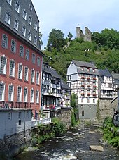 Rotes Haus an der Rur und Befestigungsanlage Haller