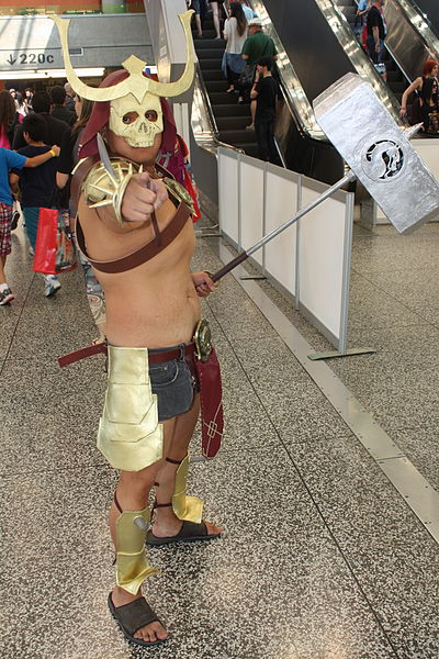 File:Montreal Comiccon 2015 - Shao Kahn (19266130938).jpg