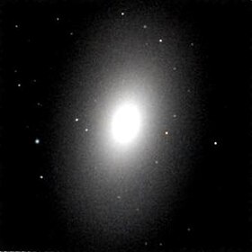 NGC 7457 decupaj color hst 05512 0k wfpc2 f814w f555w pc sci.jpg