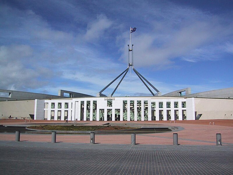 Fayil:NewParliamentHouseInCanberra.jpg