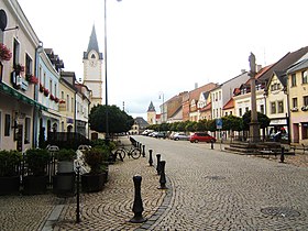 Ostrov nad ohri marktplatz.jpg