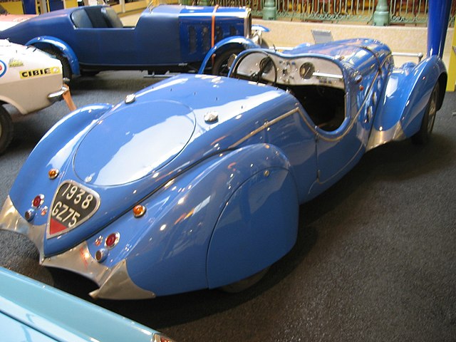 File:Peugeot 302 Darl'mat 001.jpg - Wikimedia Commons