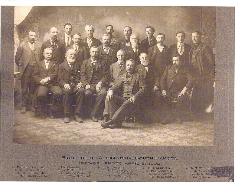 File:Pioneers of Alexandria South Dakota 1880-82.jpg