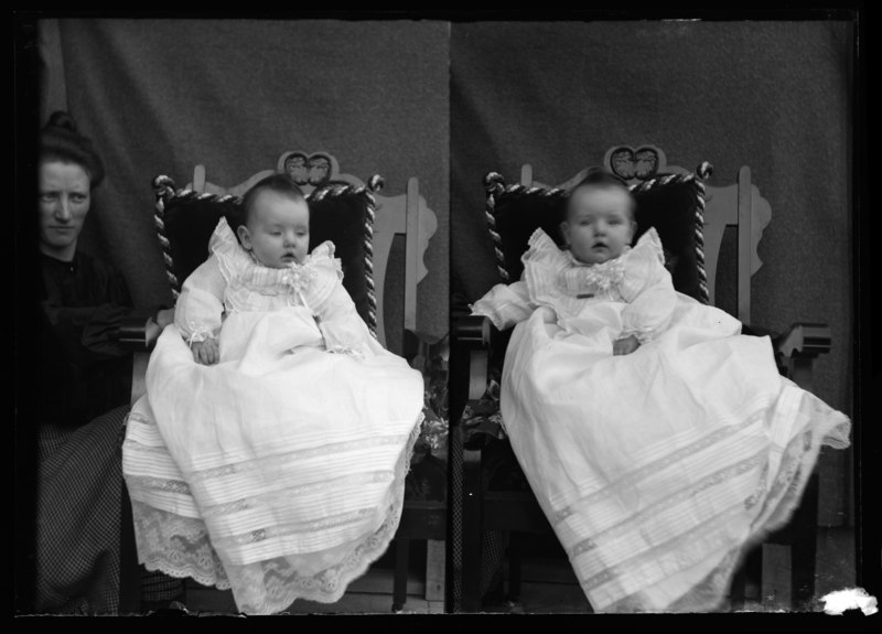 File:Portrait of an infant (I0052930).tif